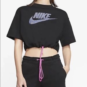 Women’s  Nike set crop top shorts XXXL NWT